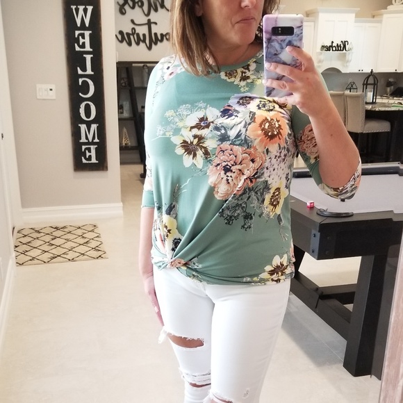 Tops - Reborn J Mint Floral Tunic Tee
